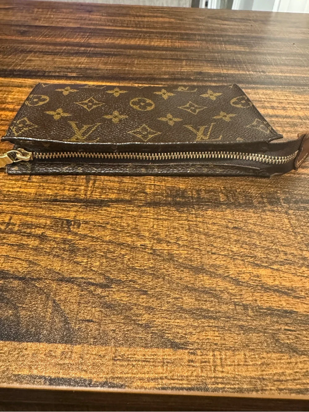 Louis Vuitton bucket pouch